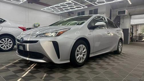 2022 Toyota Prius L