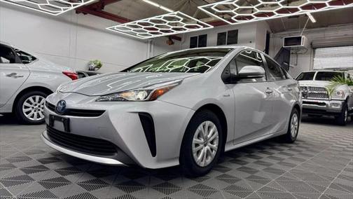 2022 Toyota Prius L