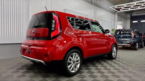 2017 Kia Soul +