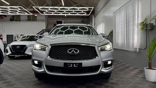 2018 INFINITI QX60 Base