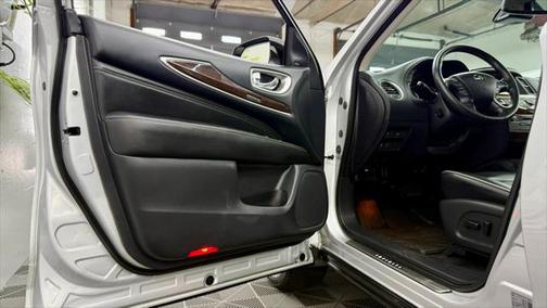 2018 INFINITI QX60 Base
