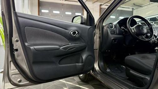 2014 Nissan Versa 1.6 SV