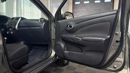 2014 Nissan Versa 1.6 SV