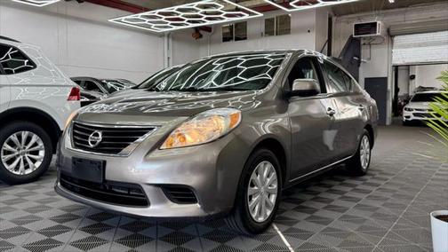 2014 Nissan Versa 1.6 SV