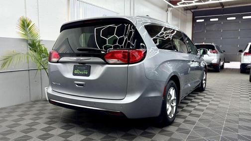 2019 Chrysler Pacifica Touring Plus