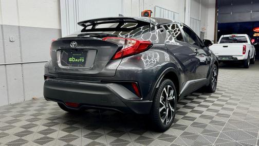 2018 Toyota C-HR XLE Premium