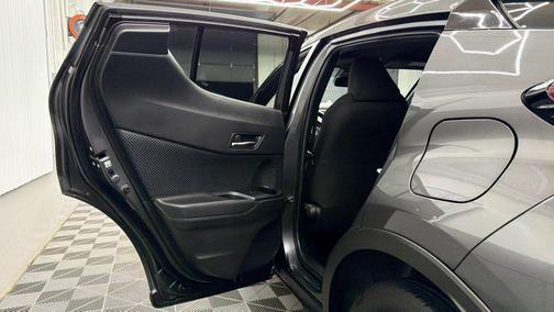 2018 Toyota C-HR XLE Premium