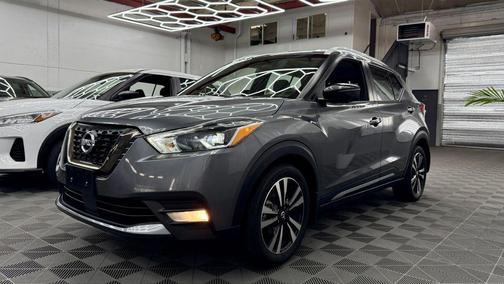 2020 Nissan Kicks SR
