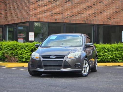 Sterling Gray Metallic 2014 Ford Focus SE