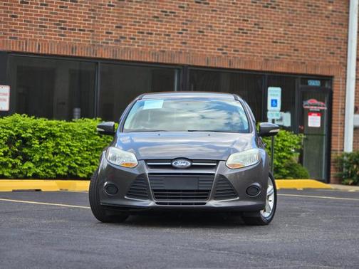Sterling Gray Metallic 2014 Ford Focus SE