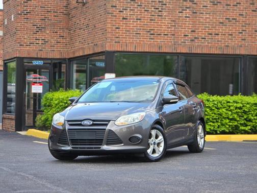 Sterling Gray Metallic 2014 Ford Focus SE