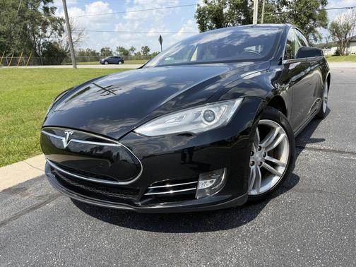 Black 2014 Tesla Model S 85
