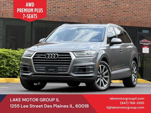 Graphite Gray Metallic 2017 Audi Q7 3.0T Premium