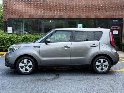Titanium Gray 2018 Kia Soul Base