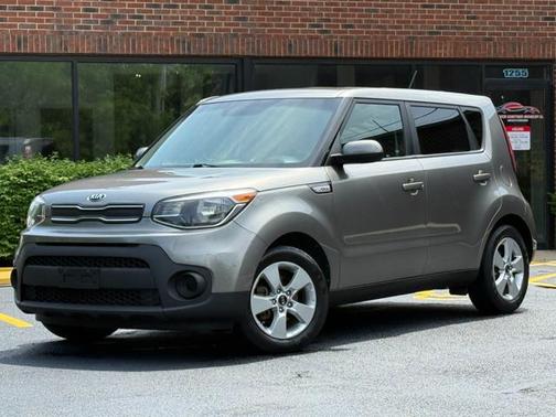 Titanium Gray 2018 Kia Soul Base