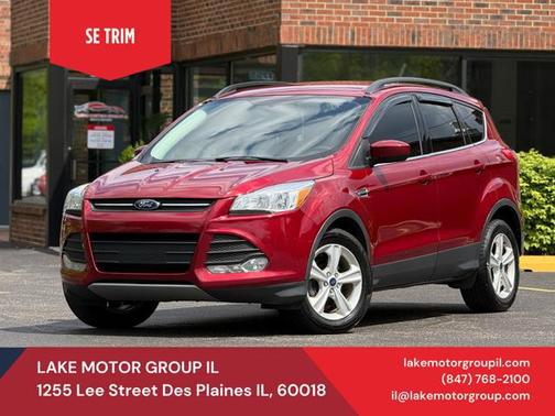 Ruby Red Metallic Tinted Clearcoat 2016 Ford Escape SE