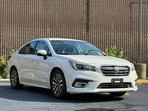 Crystal White Pearl 2018 Subaru Legacy Premium