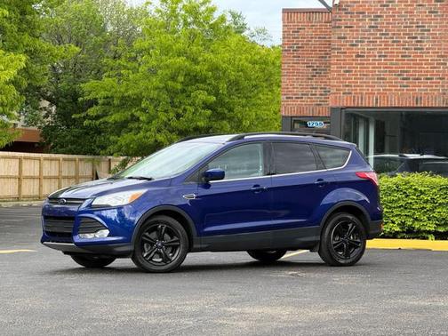 Deep Impact Blue 2016 Ford Escape SE