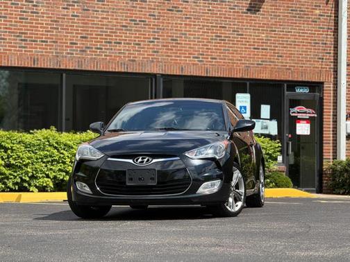 Ultra Black 2016 Hyundai Veloster Base