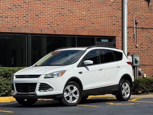 Ruby Red Metallic Tinted Clearcoat 2016 Ford Escape SE