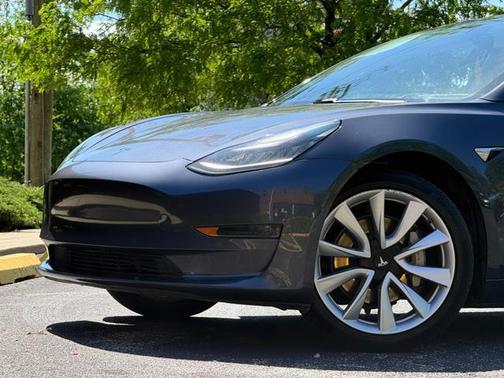 Gray 2018 Tesla Model 3 Mid Range
