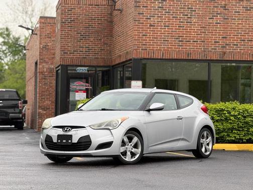 Ironman Silver Metallic 2015 Hyundai Veloster Base