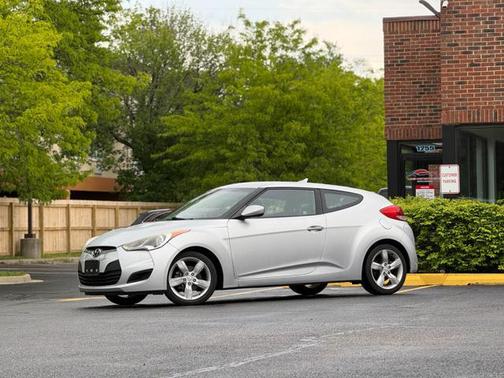 Ironman Silver Metallic 2015 Hyundai Veloster Base