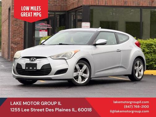 Ironman Silver Metallic 2015 Hyundai Veloster Base