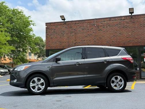 Magnetic 2015 Ford Escape SE