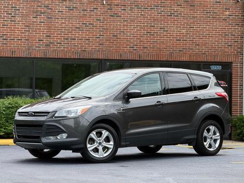 Magnetic 2015 Ford Escape SE