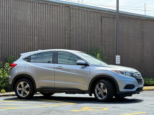 Silver 2019 Honda HR-V LX