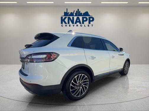 2020 Lincoln Nautilus Reserve