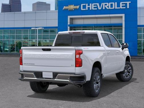 Summit White 2026 Chevrolet Silverado 1500 LT