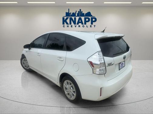 2013 Toyota Prius v Two