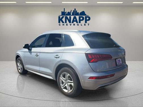 Florett Silver Metallic 2019 Audi Q5 2.0T Premium