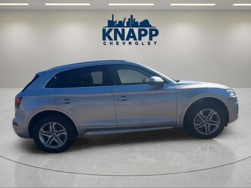 Florett Silver Metallic 2019 Audi Q5 2.0T Premium