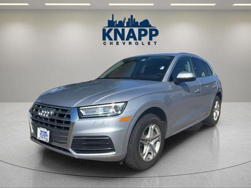 Florett Silver Metallic 2019 Audi Q5 2.0T Premium