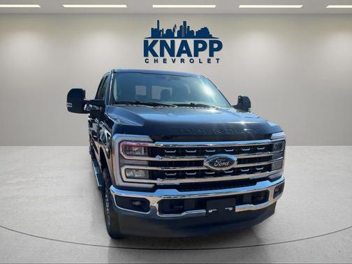 Black Metallic 2023 Ford F-350 Lariat Super Duty