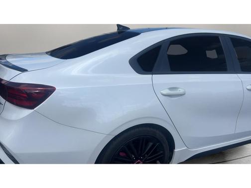 Snow White Pearl 2022 Kia Forte GT