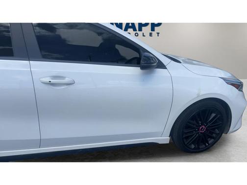 Snow White Pearl 2022 Kia Forte GT