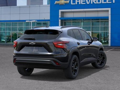 Mosaic Black Metallic 2026 Chevrolet Trax LT