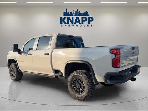 White Sand 2026 Chevrolet Silverado 2500 ZR2