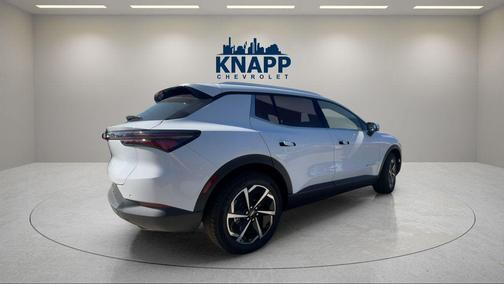 2026 Chevrolet Equinox EV LT 2