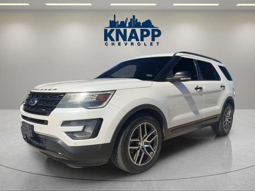White Platinum Clearcoat Metallic 2017 Ford Explorer sport
