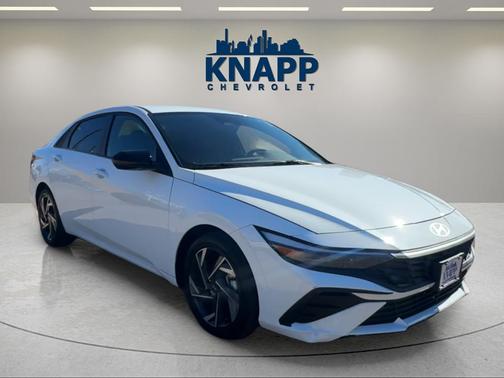 White 2025 Hyundai ELANTRA SEL Sport