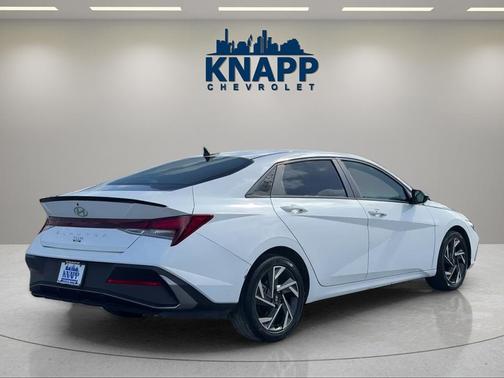 White 2025 Hyundai ELANTRA SEL Sport