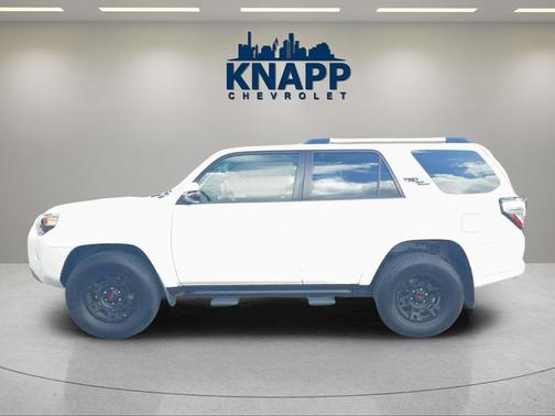Super White 2018 Toyota 4Runner Sport