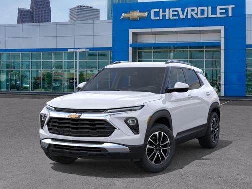 Summit White 2026 Chevrolet Trailblazer LT