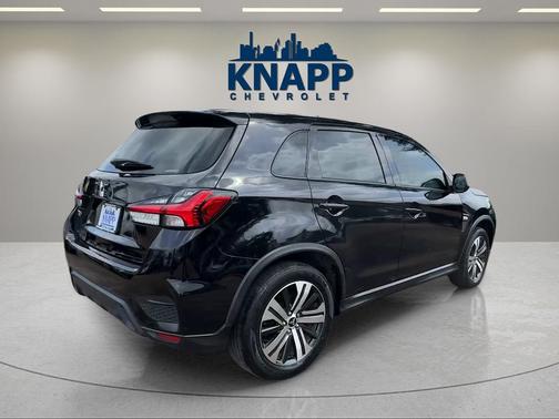 Silver 2023 Mitsubishi Outlander Sport 2.0 ES