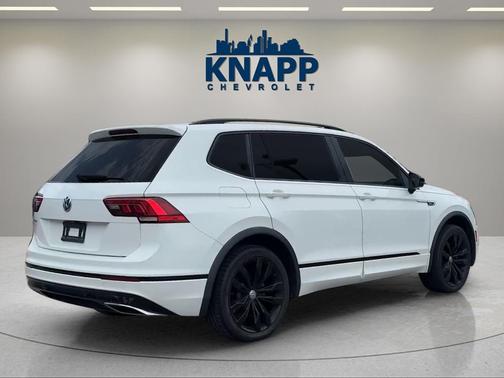 Pure White 2021 Volkswagen Tiguan 2.0T SE R-Line Black